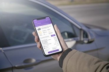 phone mockups car scenes 07 phone mockups car scenes 07